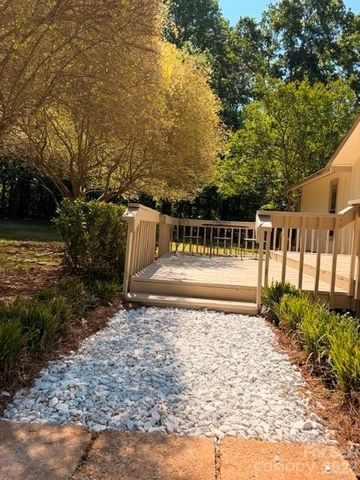 12538 Sam Furr Road, Huntersville, NC 28146