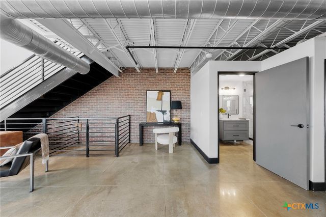 219 S 4th Street 608, Waco, TX 76701