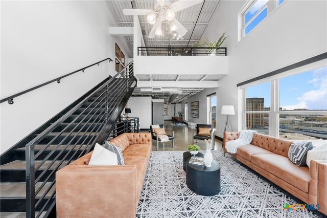 219 S 4th Street 608, Waco, TX 76701