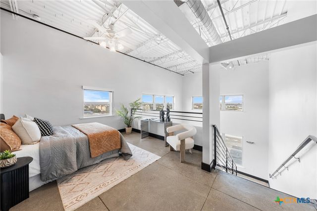 219 S 4th Street 608, Waco, TX 76701