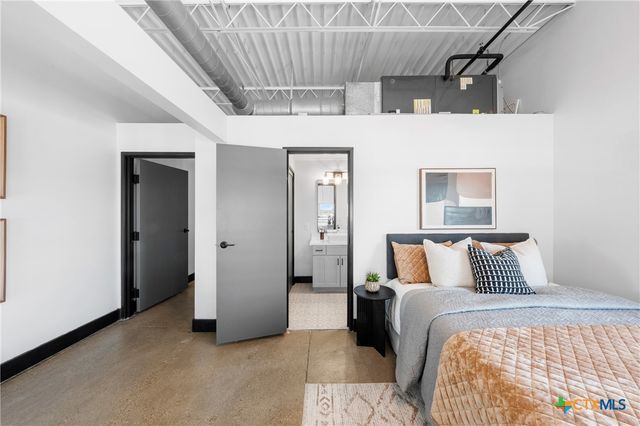 219 S 4th Street 608, Waco, TX 76701