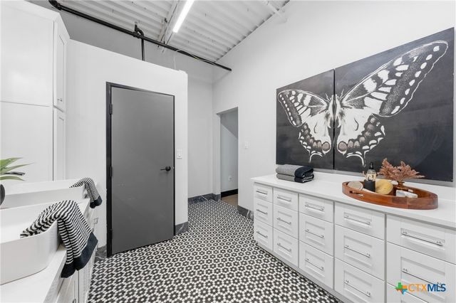 219 S 4th Street 608, Waco, TX 76701