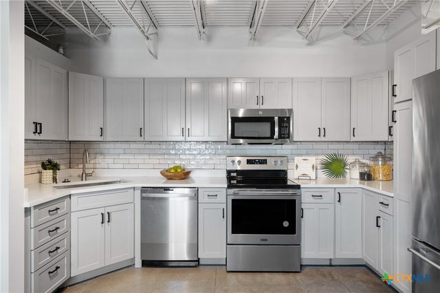 219 S 4th Street 608, Waco, TX 76701