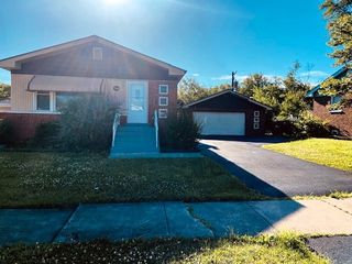 511 N Manchester Place, Chicago Heights, IL 60411