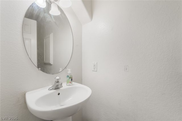 7527 Jacaranda Leaf Street, Las Vegas, NV 89139
