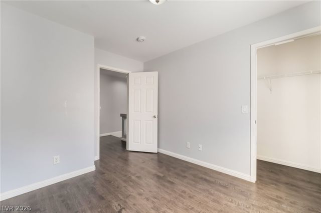 7527 Jacaranda Leaf Street, Las Vegas, NV 89139