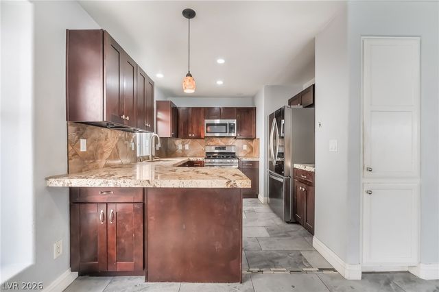 7527 Jacaranda Leaf Street, Las Vegas, NV 89139