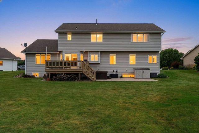 465 WINDING WATERS WAY, De Pere, WI 54115