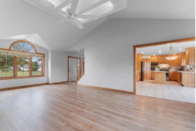 465 WINDING WATERS WAY, De Pere, WI 54115