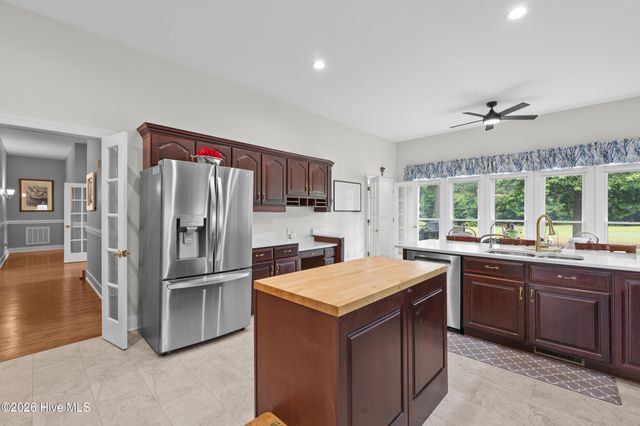 102 Coral Cove, Sneads Ferry, NC 28460