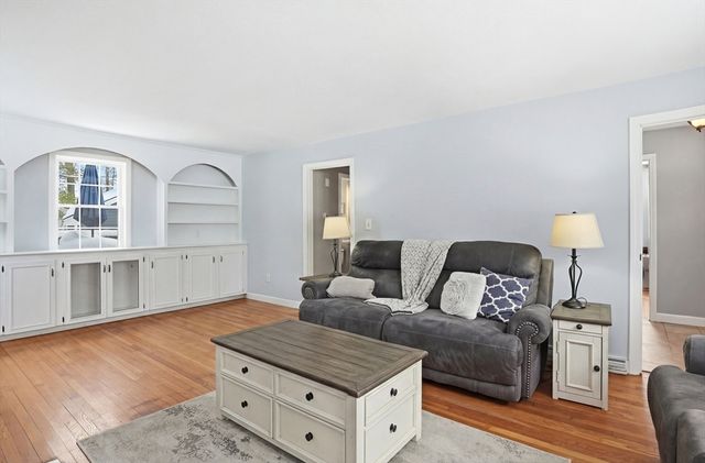 233 Mount Vernon Street, Fitchburg, MA 01420