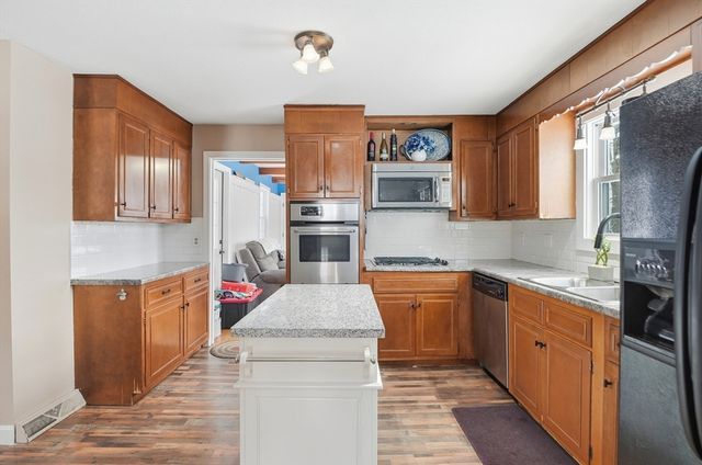 233 Mount Vernon Street, Fitchburg, MA 01420