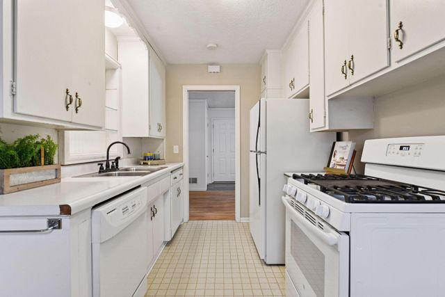 8811 Girard Avenue S, Bloomington, MN 55420