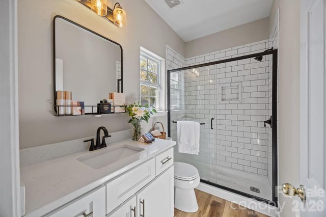 1124 Homestead Glen Boulevard, Charlotte, NC 28214