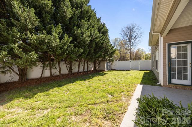 1124 Homestead Glen Boulevard, Charlotte, NC 28214