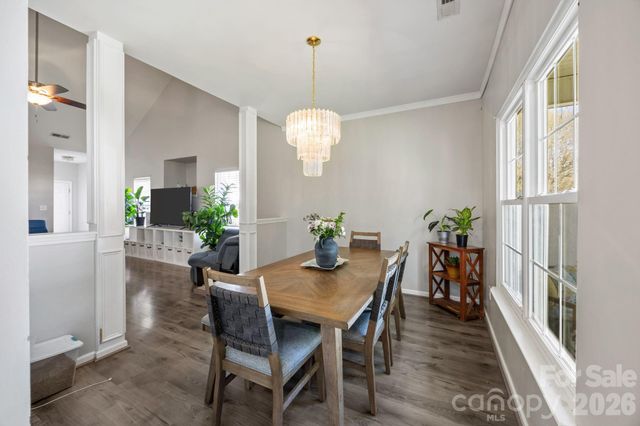 1124 Homestead Glen Boulevard, Charlotte, NC 28214