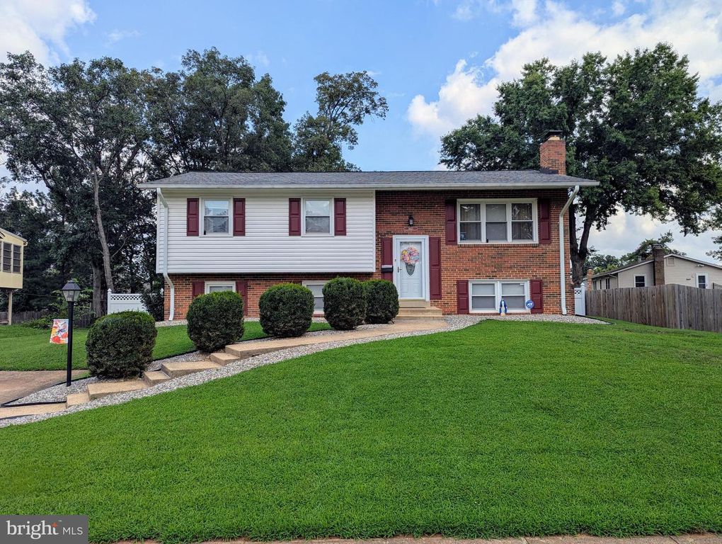 9610 BONAIR DR, Manassas, VA 20109