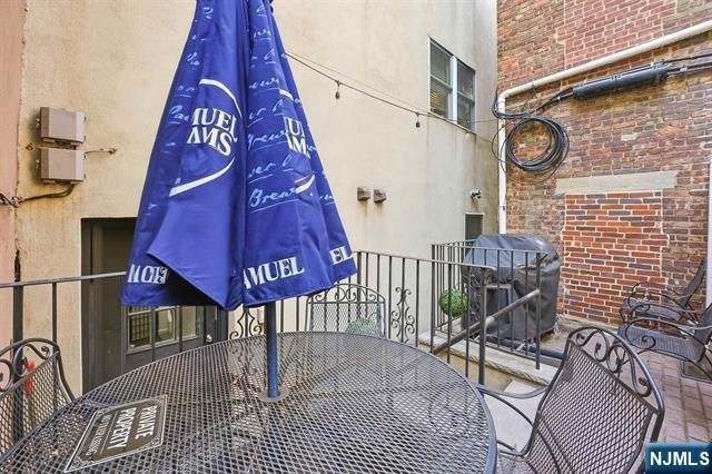 547 Bloomfield Street 4, Hoboken, NJ 07030