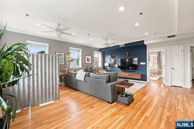 547 Bloomfield Street 4, Hoboken, NJ 07030