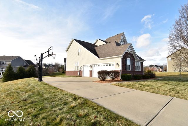 1231 Winfield Court, Greenwood, IN 46143