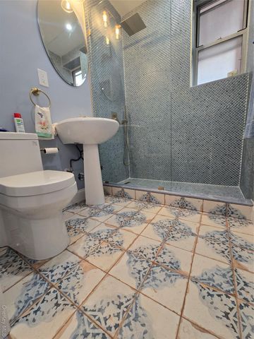 35-21 79th Street 2H, Jackson Heights, NY 11372