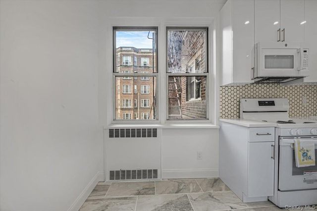 35-21 79th Street 2H, Jackson Heights, NY 11372