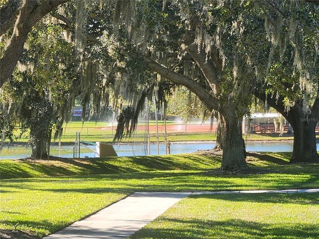 24921 PINE HILL, Leesburg, FL 34748