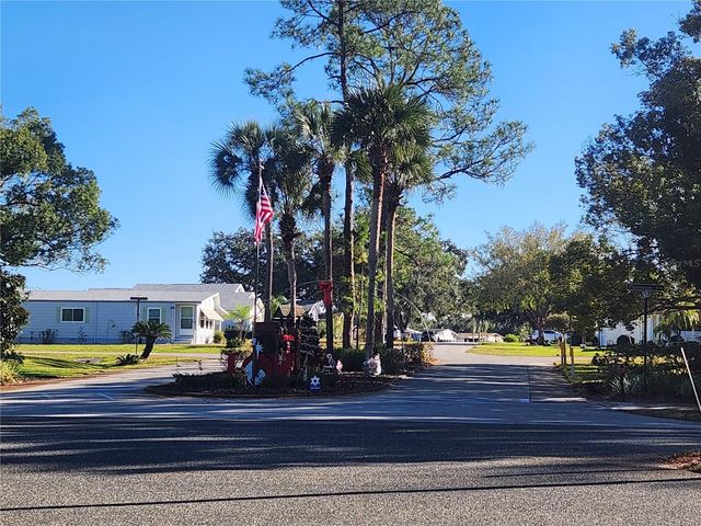 24921 PINE HILL, Leesburg, FL 34748