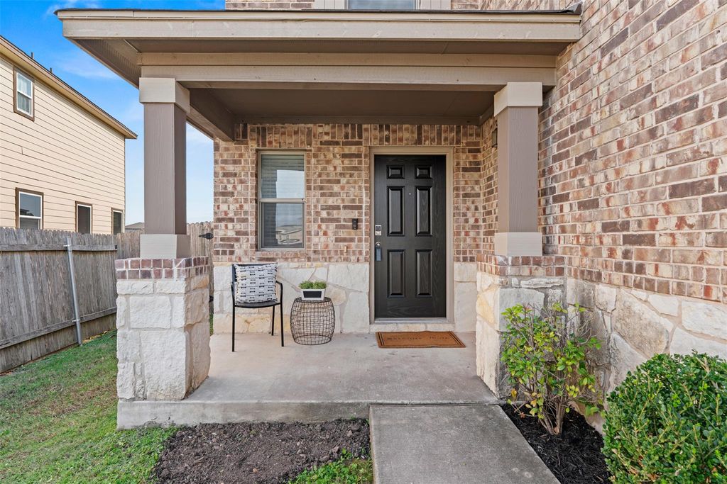 12901 Fireside Chat ST, Manor, TX 78653