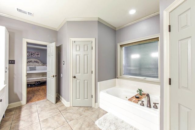 292 Port Royal Way, Houma, LA 70360