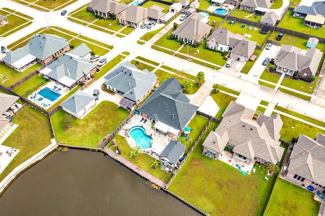 292 Port Royal Way, Houma, LA 70360