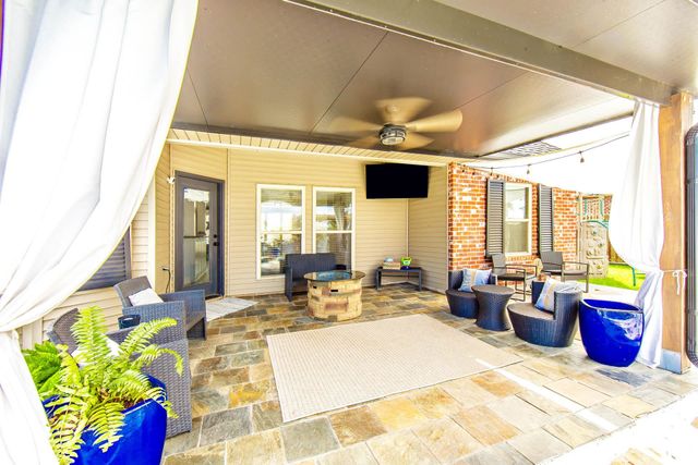 292 Port Royal Way, Houma, LA 70360