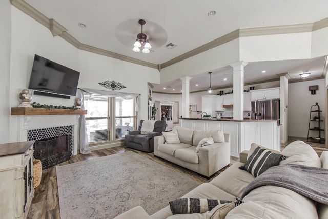 292 Port Royal Way, Houma, LA 70360