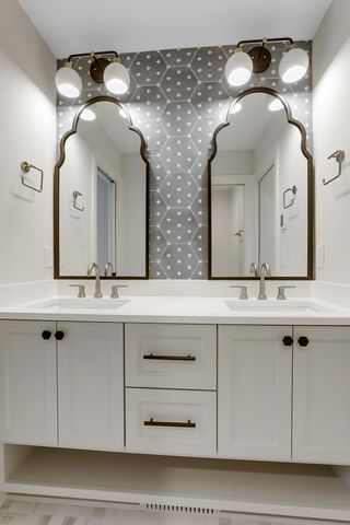 4132 Drew Avenue S, Minneapolis, MN 55410