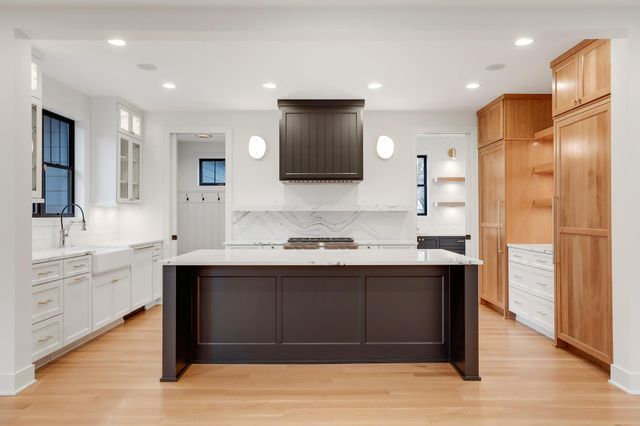 4132 Drew Avenue S, Minneapolis, MN 55410