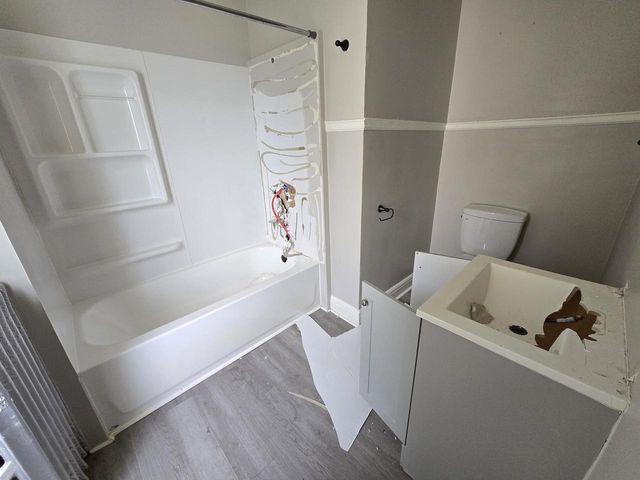 3260 N 21st STREET, Milwaukee, WI 53206