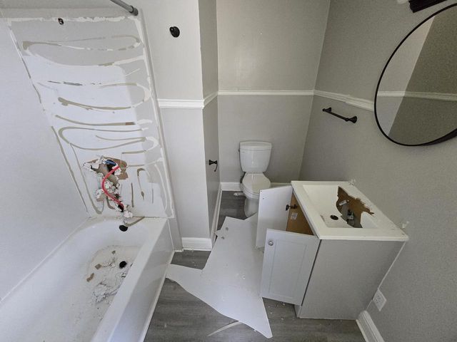 3260 N 21st STREET, Milwaukee, WI 53206