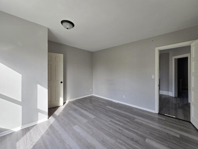 3260 N 21st STREET, Milwaukee, WI 53206