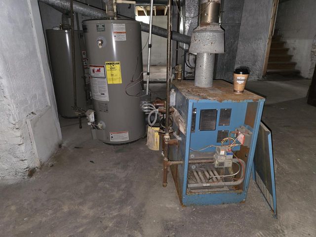 3260 N 21st STREET, Milwaukee, WI 53206