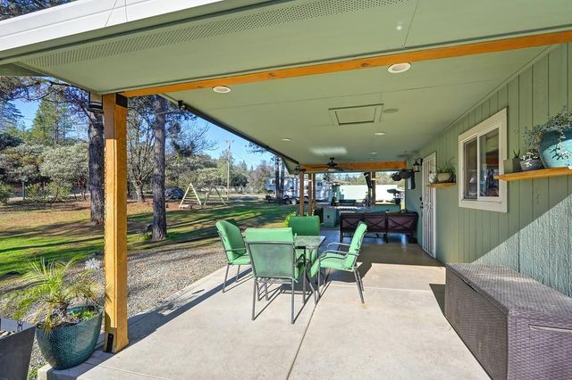 13777 Meadow Valley Rd, Dobbins, CA 95935