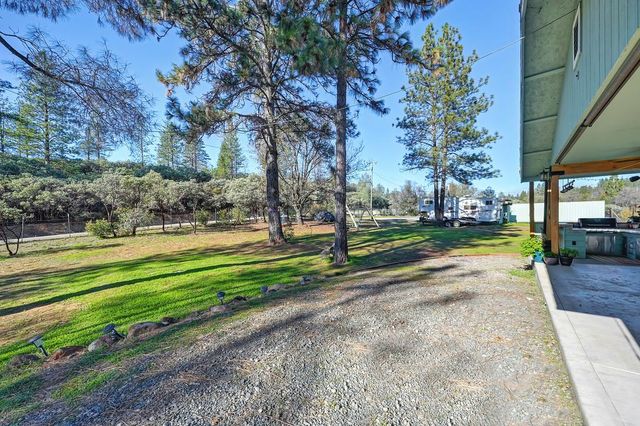 13777 Meadow Valley Rd, Dobbins, CA 95935