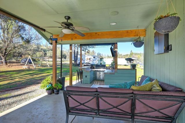 13777 Meadow Valley Rd, Dobbins, CA 95935