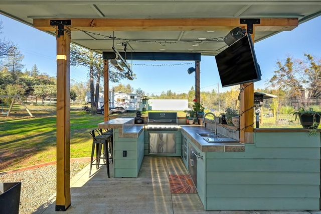 13777 Meadow Valley Rd, Dobbins, CA 95935