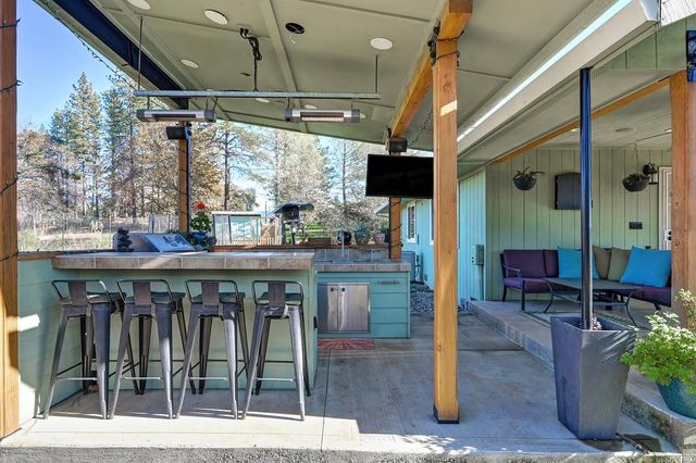 13777 Meadow Valley Rd, Dobbins, CA 95935