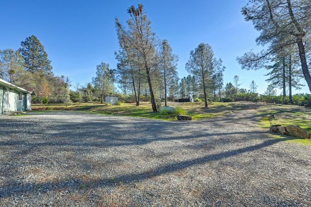 13777 Meadow Valley Rd, Dobbins, CA 95935