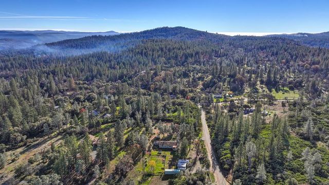 13777 Meadow Valley Rd, Dobbins, CA 95935