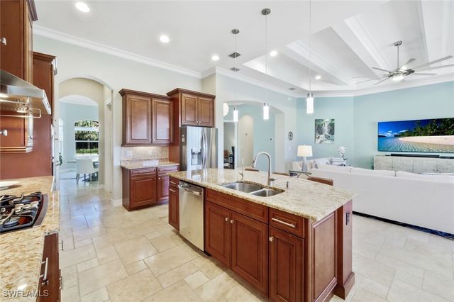 9333 Campanile CIR, Naples, FL 34114