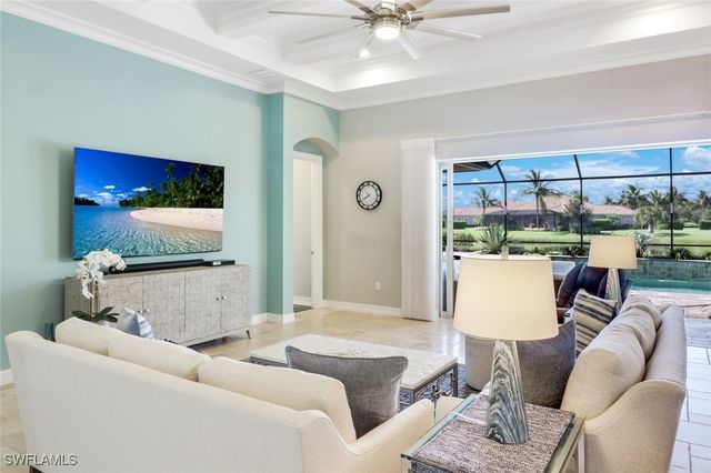 9333 Campanile CIR, Naples, FL 34114