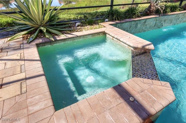 9333 Campanile CIR, Naples, FL 34114