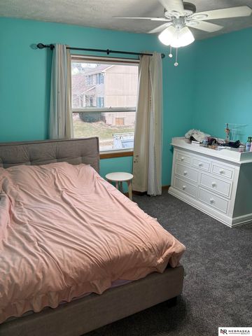 6504 N 105th Street, Omaha, NE 68112